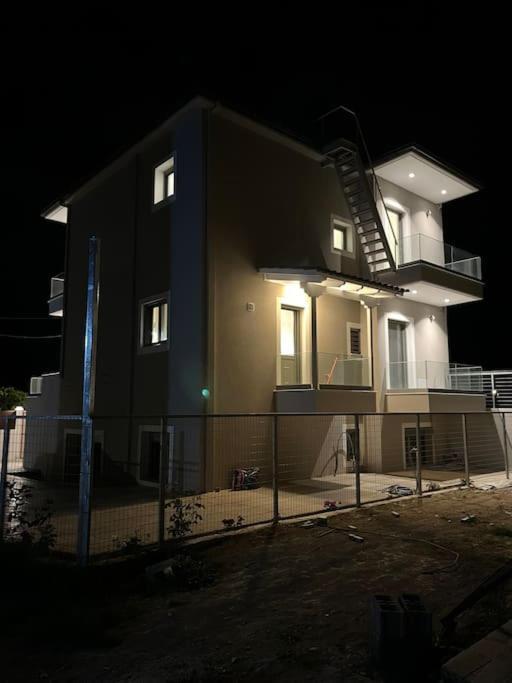 Villa Maria Eirini 拉卡伊 外观 照片