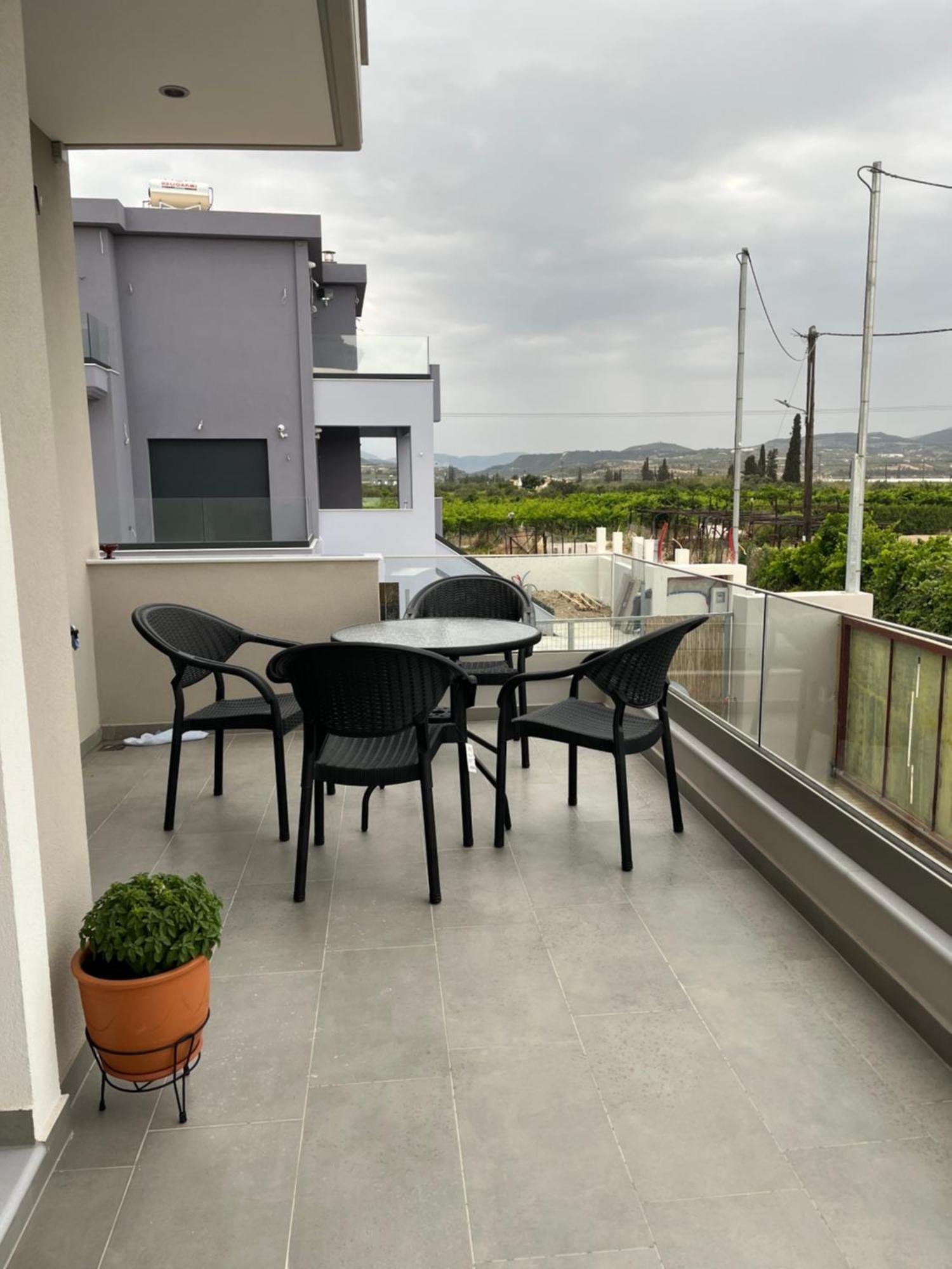Villa Maria Eirini 拉卡伊 外观 照片